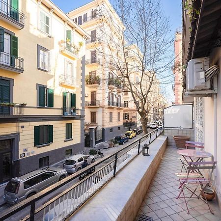 Napoli Charming Apartments Vomero "Fashion And Glamour" Eksteriør bilde